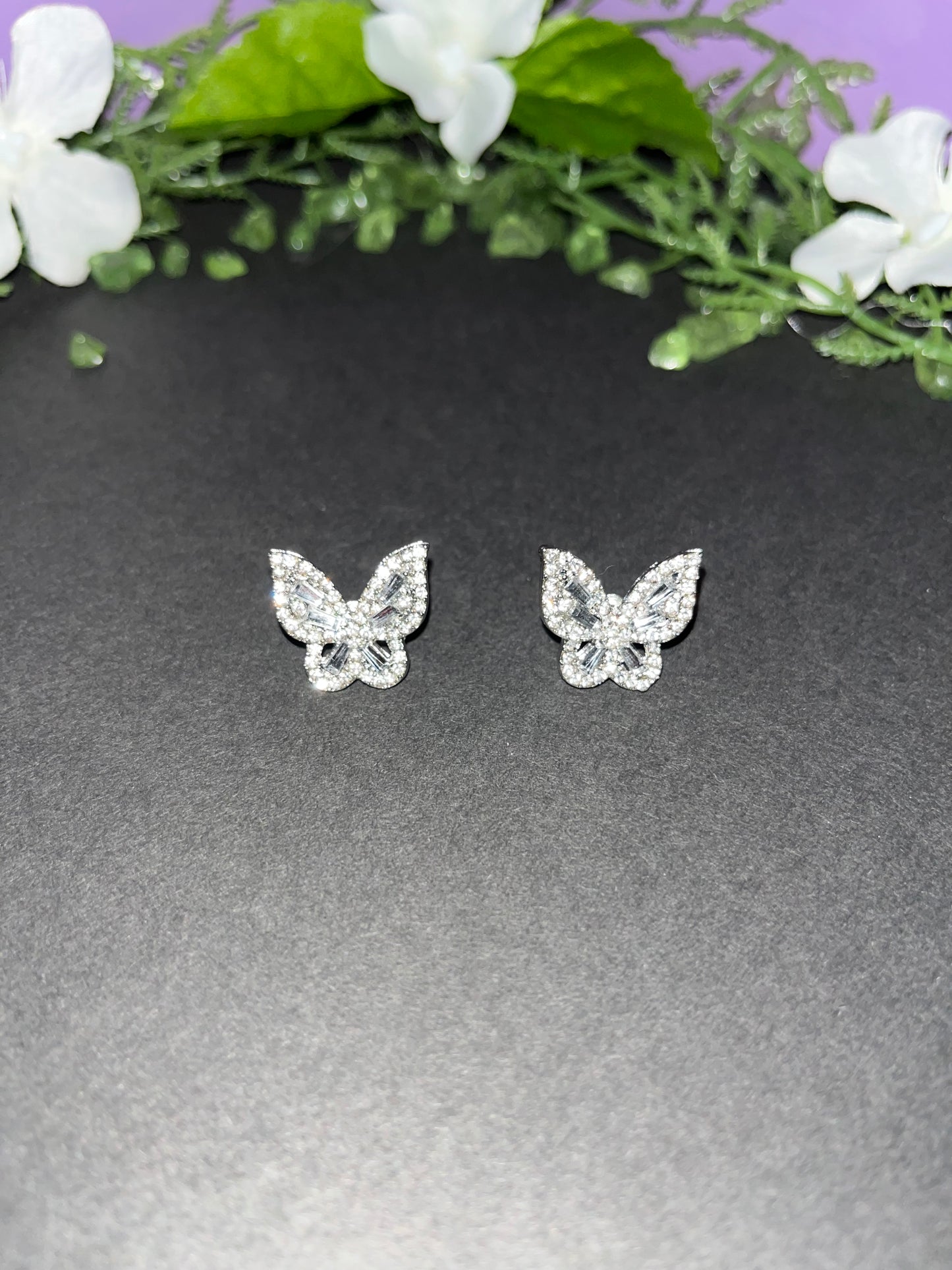 DAZZLING BUTTERFLY POST EARRINGS